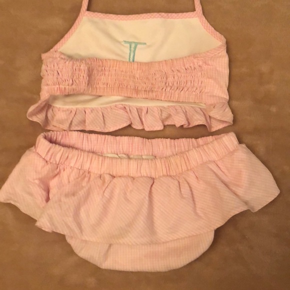 💕KIDS BATHING SUIT WITH MONOGRAMMED “J”💕 - Picture 2 of 3